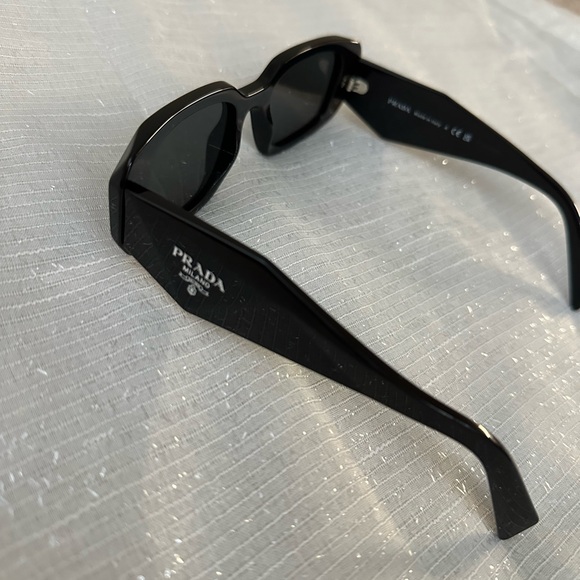 Prada PR 17WS Sunglasses NEW - Picture 5 of 16